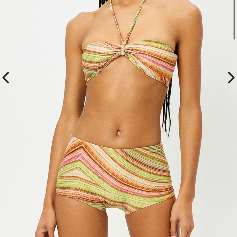 Frankie’s bikinis bottoms